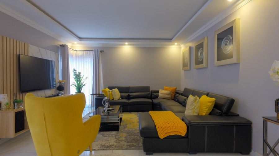 4 Bedroom Property for Sale in Waterkloof East North West